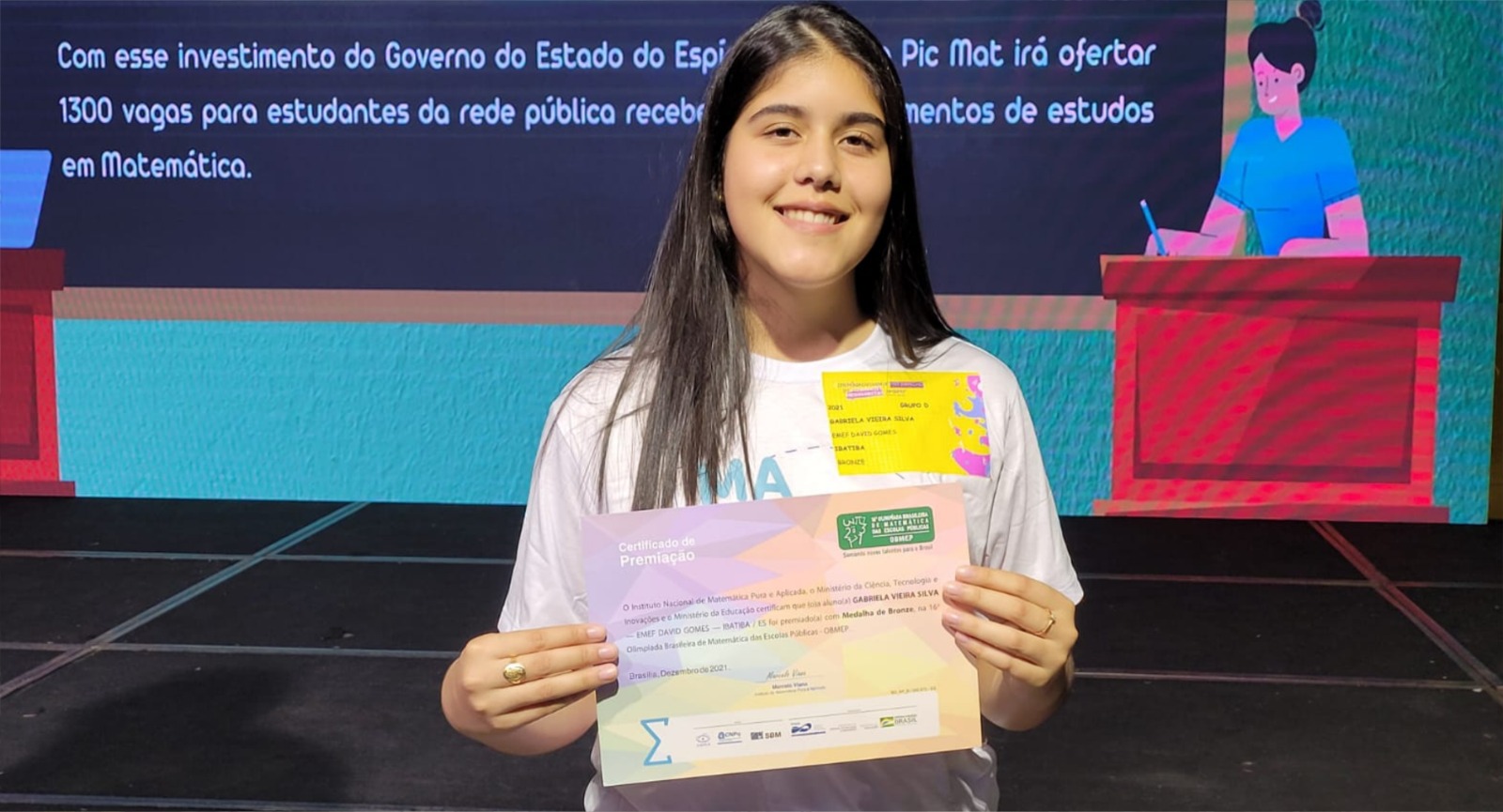 Gigante da Matemática: aluna ibatibense conquista medalha de bronze na OBMEP